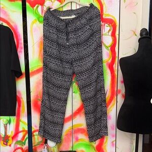 Old Navy Black and White Patterned Wide Leg Pants
